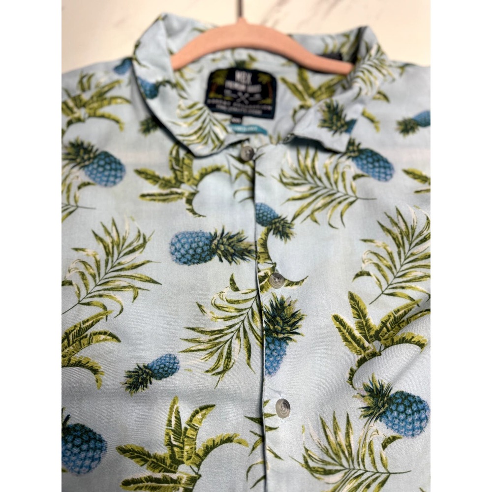 MBX Premium Goods Resort Collection Pineapple Button Down Shirt XXL White Yellow - Picture 6 of 8